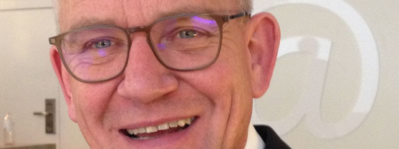 Anlässlich des „TSI.Day“ der TÜVit GmbH, einem Unternehmen der TÜV Nord Group, in der vergangenen Woche stellte sich der Vorstandsvorsitzende des TÜV Nord, Dr. Dirk Stenkamp, einem Interview über den Umgang der Organsisation mit den Herausforderungen durch die Digitalisierung.
