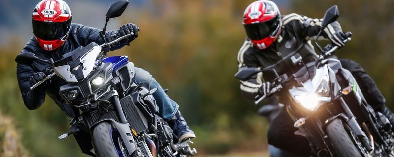Der vom Motorsport inspirierte Michelin Power RS richtet sich vor allem an Fahrer von Supersportlern und Power Naked Bikes.