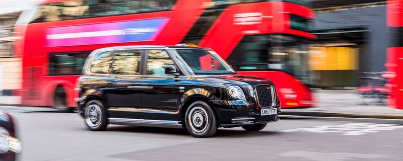 Die so genannte Koaxial-Achse von GKN treibt das neue London-Taxi namens TX eCity an.