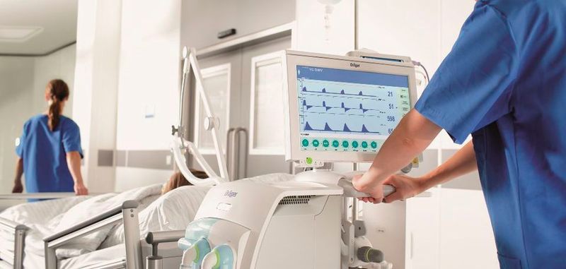 Moderne Medizintechnik auf der Intensivstation eines Krankenhauses überzeugt durch hohe Funktionalität, einfache Bedienung und gutes Design.