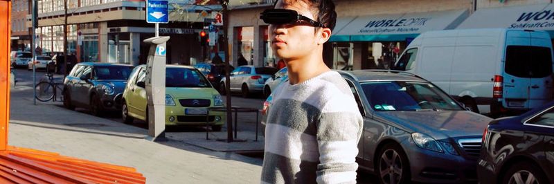 Die 3D-Brille unterstützt mit Hilfe von 3D-Echtzeit-Technologie Sehbehinderte im Alltag.