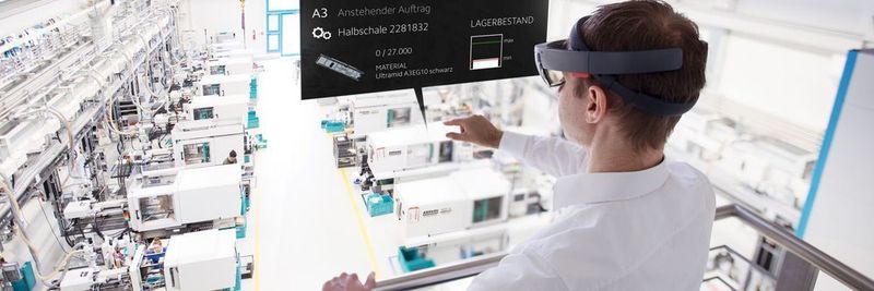 Im Projekt Deepsight von Centigrade übernimmt der Nutzer die Rolle eines Schichtführers in einer Festo Werkshalle und kann per Augmented Reality-Brille Produktionsprobleme beheben.