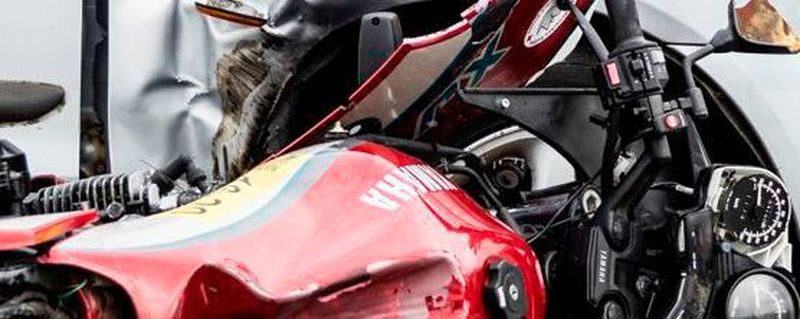 Die Zahl der Motorradtoten ist 2017 laut Statistischem Bundesamt (vorläufige Zahlen) wieder angestiegen. Das Bild entstand bei einem Crashtest der Dekra.