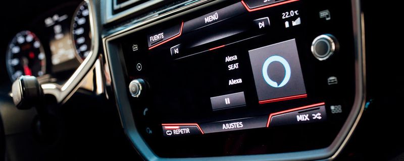 Seat bringt auch die digitale Assistentin Alexa ins Auto.