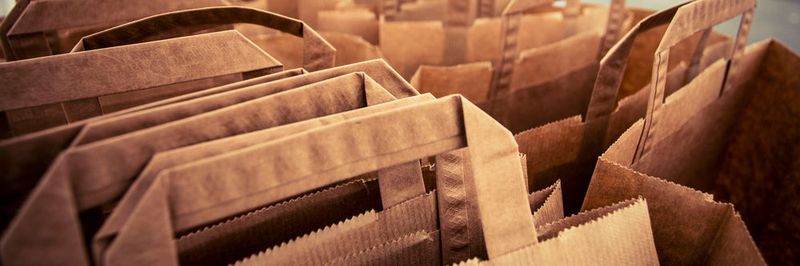 Auf dem 27. Deutschen Materialflusskongress in Garching stellt TUP sein vollautomatisiertes Tütenverpackungssystem „nExtCOMbag“ vor.
