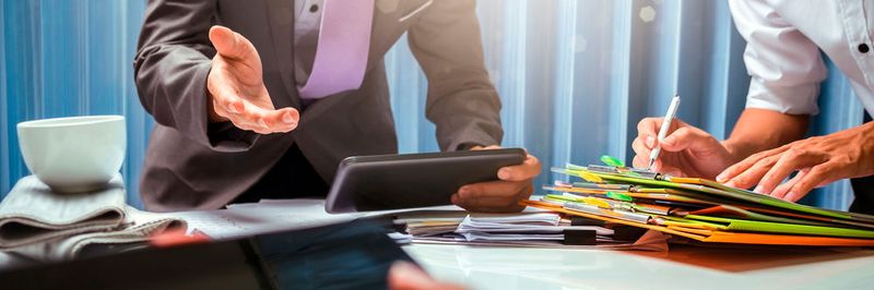 Beziehungsarbeit: Ein Marketing Automation System kann einer Studie zufolge unter anderem das Zusammenwirken von Marketing und Vertrieb effektiver gestalten.
