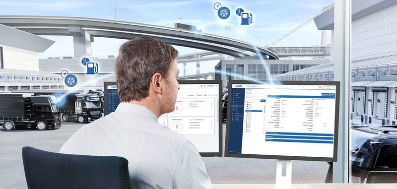 Drahtlos ins System: Flottenmanager werten die Daten zu Kraftstoffverbrauch und Reifendruck bequem am Bildschirm aus und können Einsparpotenzial leicht erkennen.