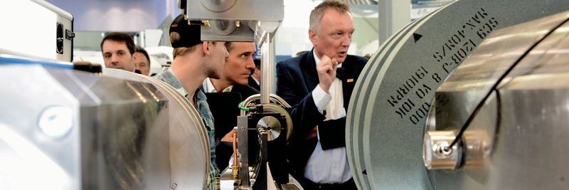 Aussteller und Besucher der Grindtec sind Experten auf dem Gebiet der Werkzeugschleif- und Schleiftechnik.