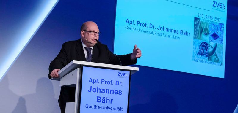 Prof. Dr. Johannes Bähr, Goethe-Universität Frankfurt am Main, beim ZVEI-Impuls am 8. November 2017 in Berlin.