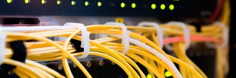 Sollen bei Industrie 4.0 Geräte und Komponenten interoperabel sein, so ist die Bedeutung ihrer Daten modellhaft zu beschreiben und für den Anwender verfügbar abzulegen oder mit dem Gerät auszuliefern.