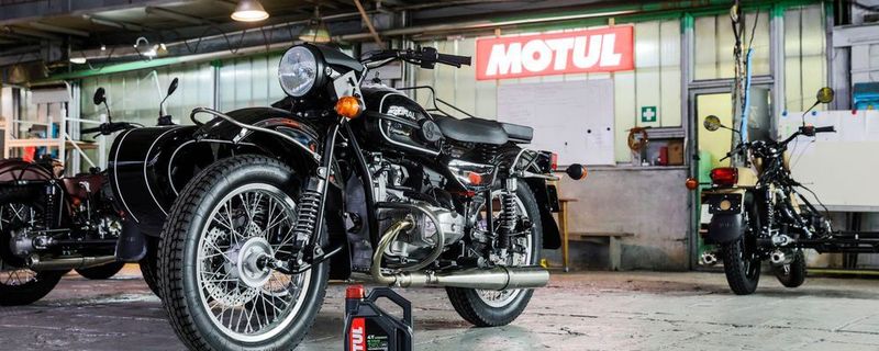 Der russische Motorhersteller Ural wird zukünftig von Motul beliefert.