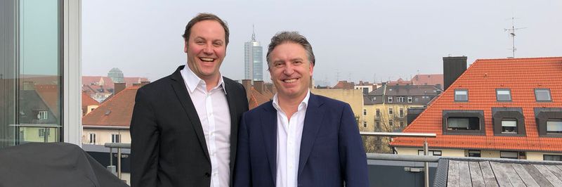 Oliver Roth (li.), Mitglied der Geschäftsführung und William Geens (re.), Managing Director bei Prianto