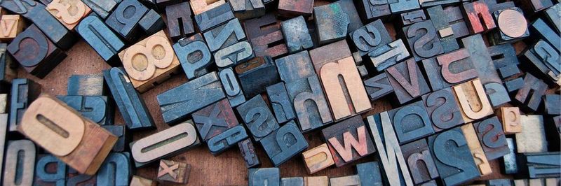 Welche Eigenschaften soll Ihr Content erfüllen? Mit Content Attributierung können Sie Ihren Content effektiv an den Zielen Ihrer Marketing-Strategie auszurichten.