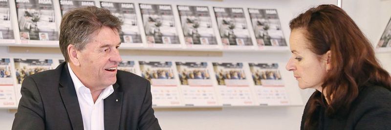 «Technologiepartner heisst, dass wir als Kernstück die Maschine liefern, welche wir automatisieren und mit einer umfangreichen Peripherie ausrüsten, sodass der Kunde eine komplette Fertigungseinheit erhält.» Roland Gutknecht im Gespräch mit SMM-Redaktorin Anne Richter.
