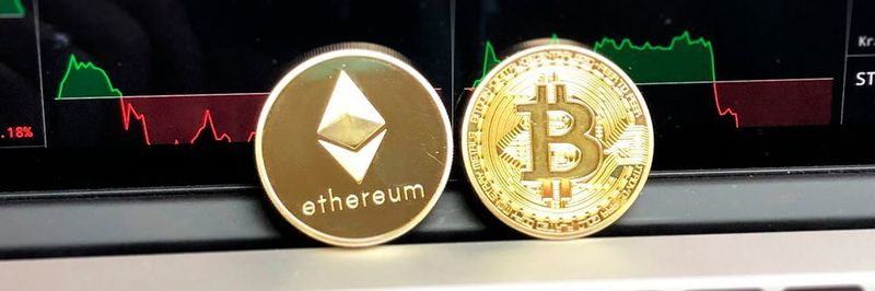 Basis für Cryptowährungen wie Bitcoin sind anspruchsvolle mathematische Verschlüsselungen. Um diese zu erzeugen, ist extrem viel Rechenkraft notwendig.