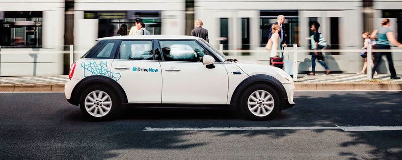 Lange wurde darüber gemunkelt, jetzt will das „Manager Magazin“ mehr wissen: Daimler und BMW legen neben ihren Carsharing-Anbietern Car2go und Drivenow auch andere Mobilitätsdienste, berichtete das Magazin unter Berufung auf Konzernkreise