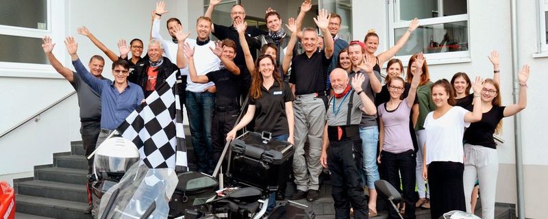 Das Team von »bike und business« freut sich, Sie vom 26. bis 29. Juli „motorradtechnisch“ verwöhnen zu dürfen.