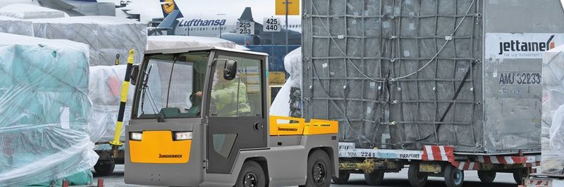 Dank Heizung im Li-Ion-Schlepper EZS 7280 gehören beschlagene Scheiben der Vergangenheit an.