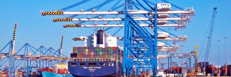 The new policy of protectionism proclaimed by the US government is a threat to the world trade and an economical challenge for automotive suppliers.