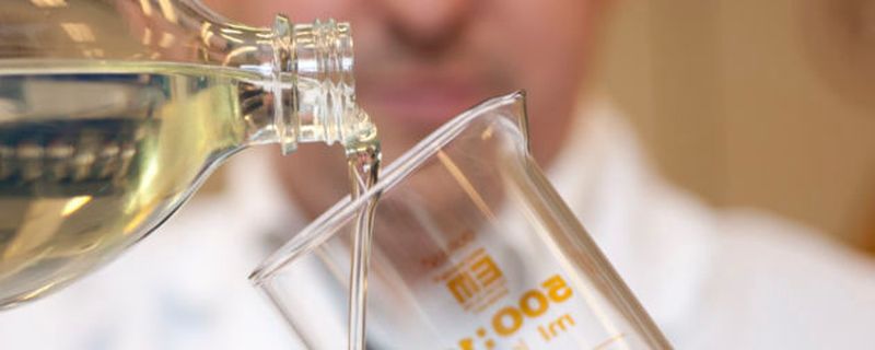 Produkte wie das neue Additiv entwickeln und testen Liqui Moly und Méguin in eigenen Labors.