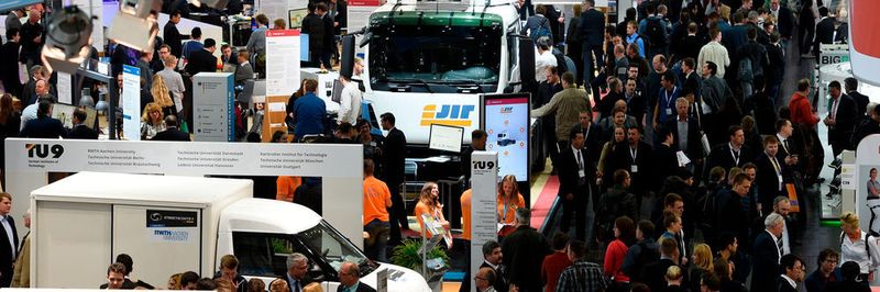 220'000 Besucher erwartet die Deutsche Messe in Hannover für das Messe-Duo Cemat und Hannover Messe. Als globaler Hotspot treibem sie zusammen die grossen Themen der Branchen voran: Digitalisierung der Produktion, Sektorkopplung, intelligente Lieferketten, Vorausschauende Instandhaltung, Kooperative Roboter, Leichtbau oder auch der digitaler Zwilling.