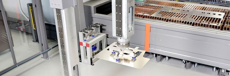 Erhöhte Verarbeitungsqualität: Die automatisierte Entnahme der Schneidteile ...