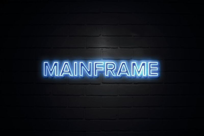 IBM verpasst dem Mainframe ein schlankes 19-Zoll-Format.