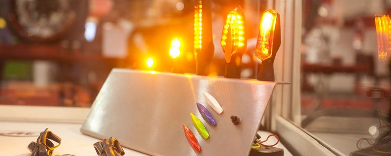 Große Auswahl: Besonders die die Blinklichter mit Laufeffekt sind derzeit stark nachgefragt.