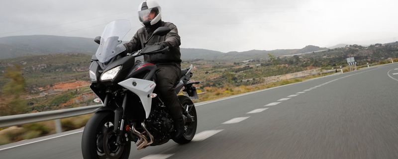 Für 2018 hat die Yamaha Tracer 900 ein umfassendes Update erhalten.