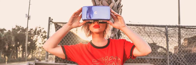 Augmented Reality und Virtual Reality eröffnen Marketing und Vertrieb zahlreiche neue Möglichkeiten der Kommunikation.