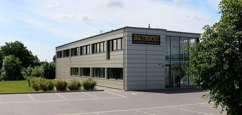 Batronix gehört zu den Pionieren des Onlinehandels. Vor 18 Jahren begann man, Programmiergeräte für Chips zu verkaufen. Heute gehört auch die Messtechnik zu einem wichtigen Standbein.