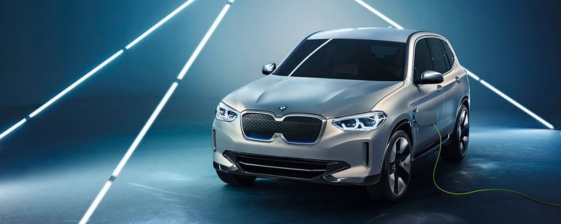 Auf der Peking Autoshow zeigt BMW mit der Studie iX3 Concept einen Konkurrenten für Audi E-Tron, Mercedes EQC und Jaguar I-Pace.