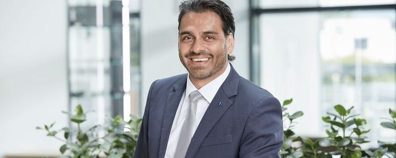 „Wir haben 127 neue Projekte im Serienanlauf“, unterstreicht Parag Shah, Vorsitzender der Geschäftsführung, beim Jahrespressegespräch.