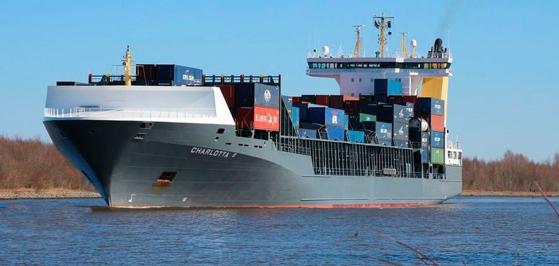 Die International Maritime Organisation (IMO) will den Ausstoß an Kohlendioxid bis 2050 um 50 Prozent reduzieren. Die IMO ist eine Sonderorganisation der Vereinten Nationen. Ihre Abkommen bestimmen die Regulierungen zur Schifffahrt in den Mitgliedsländern.