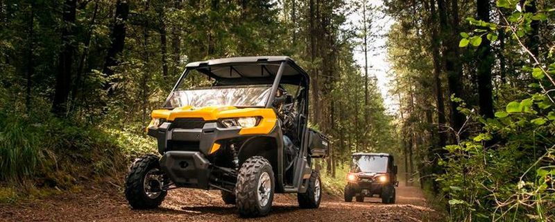 Egal, ob Im Gelände, bei der Feldarbeit oder auf der Jagd, der Can-Am Traxter soll mit einem robusten Design und kraftvoller Motorisierung überzeugen.