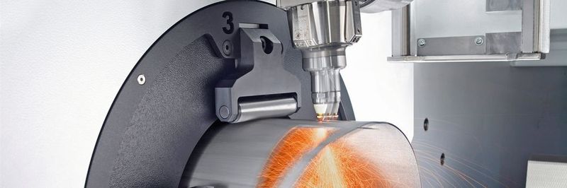 Schnell und dynamisch: Mit spezieller Kinematik, Faserlaser und Funktion RapidCut schneidet der 3D-Laser von Trumpf besonders produktiv.