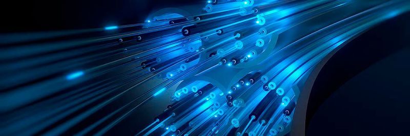 Spectrum-Kunden nutzen nicht eine komplette Glasfaser sondern nur einen Teil der Kapazität. Sie könnten diese Frequenzspektren mit eigenen Transpondern beleuchten.