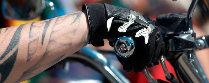 In den 1960er Jahren wurde das Motorrad als Symbol einer Rockerbewegung abgewertet.