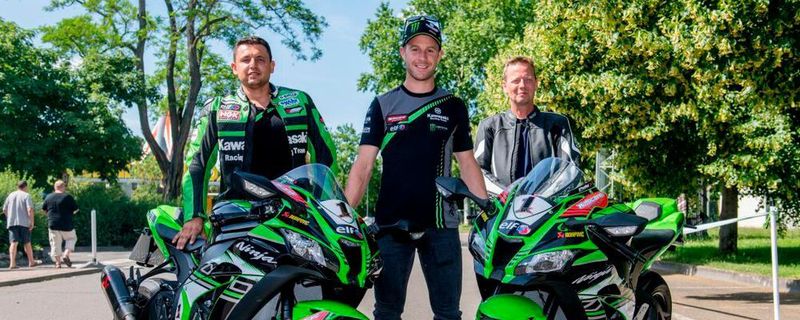 Der britische Motorradrennfahrer Jonathan Rea hat es sich nicht nehmen lassen zu den Kawasaki Days zu kommen.