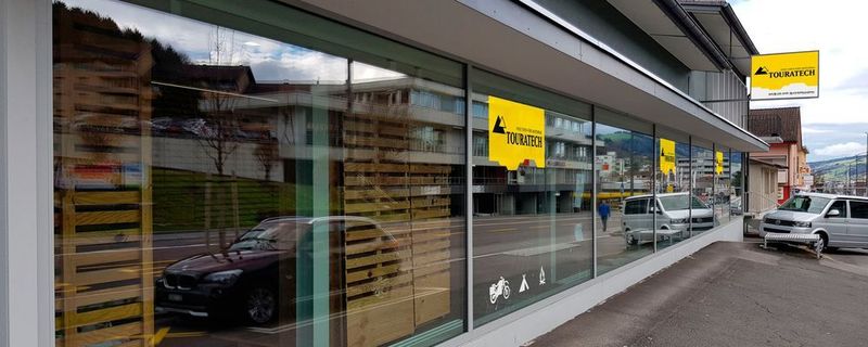 Die Schweiz bekommt im Juni einen neuen Flagship Store von Touratech.
