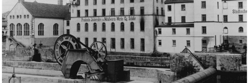 Unter dem Namen „Fränkische Isolierrohr- und Metallwaren-Werke Gg. Schäfer & Cie.“ wurde Fränkische 1906 in Schweinfurt gegründet.