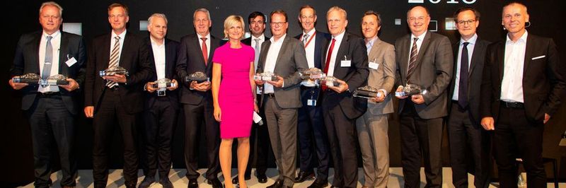Preisverleihung der Automotive Innovations Awards 2018 in Frankfurt/Main – eine Veranstaltung des Center of Automotive Management (CAM) und der Wirtschaftsprüfungs- und Beratungsgesellschaft PwC.