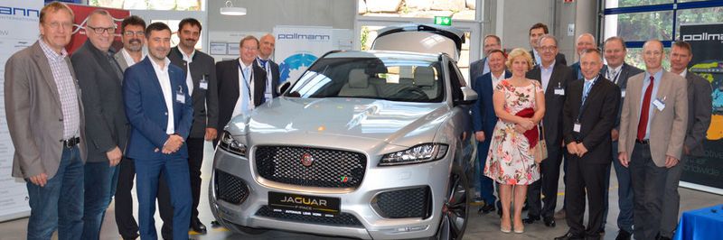 Der Zulieferer für Schiebedachmechaniken und Türschlossgehäuse feierte im Zuge der Niederösterreichischen-Industrietage 2018 zusammen mit rund 750 Gästen sein 130-jähriges Jubiläum.
