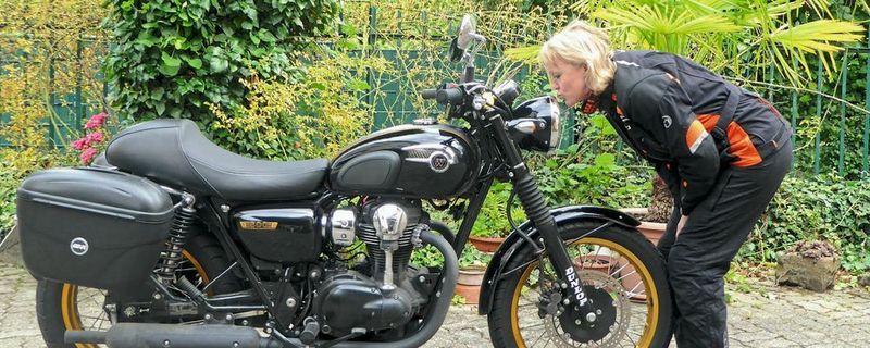 Claudia Hentrich weiß, bei wem sie sich für ihren authentischen Erfolg in den Socal-Media-Kanälen bedanken muss: bei ihrem Lieblingsobjekt, dem eigenen Motorrad.
