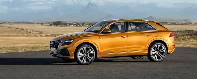 Zum Marktstart bringt Audi den Q8 3.0 TDI mit 286 PS / 210 kW. Der bringt es auf ein maximales Drehmoment von 600 Newtonmetern (Nm). In 6,3 Sekunden soll er die mindestens 2,2 Tonnen auf 100 km/h beschleunigen und eine Höchstgeschwindigkeit von 245 km/h erreichen.