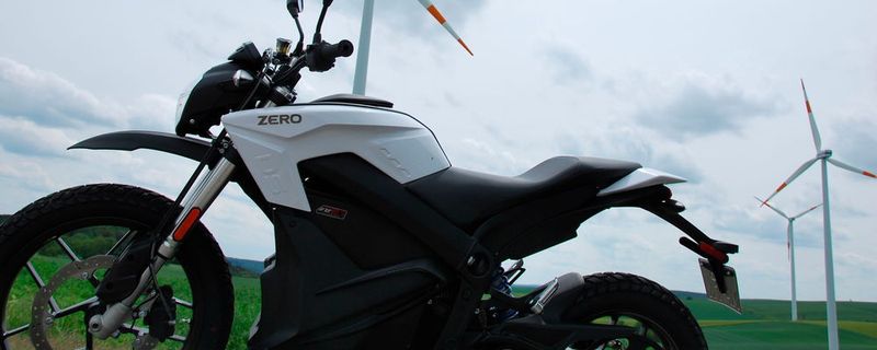 Zero Motorcycles ruft Motorräder mit sechs Jahre alten Akkus zurück. Im Bild das Zero-Modell DS aus dem Jahr 2015.