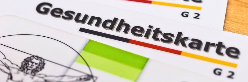 Für den flächendeckenden Einsatz der elektronischen Gesundheitskarte müssen Arztpraxen und Krankenhäuser mittels eines Konnektors an die Telematikinfrastruktur angeschlossen werden.