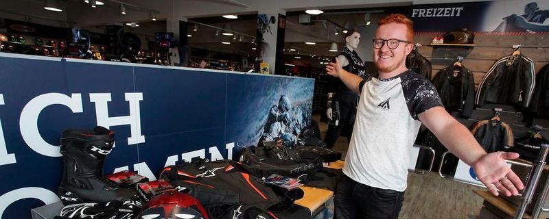 Michael S. ist der glückliche Gewinner des VIP-Shoppings im Wert von 2.500 Euro bei Polo Motorrad.