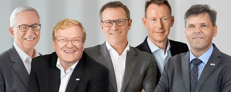 Bosch besetzt seine Geschäftsführung neu. Im Bild (v.l.): Rolf Bulander, Stefan Hartung, Rolf Najork, Christian Fischer und Michael Bolle.