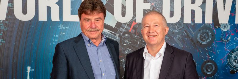 Eugen Elmiger (rechts): „Die vor Jahren gestartete Wachstumsstrategie ‚Mission 2020’ mit dem klaren Ziel der Vorwärtsintegration von Antriebssystemen zeigt erste Erfolge.“